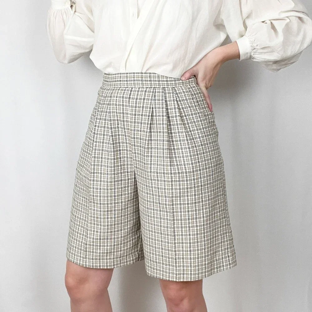 Vintage High Rise Plaid Woven Knit Pleated Relaxed Fit Straight Leg Long Shorts - Picture 2 of 7